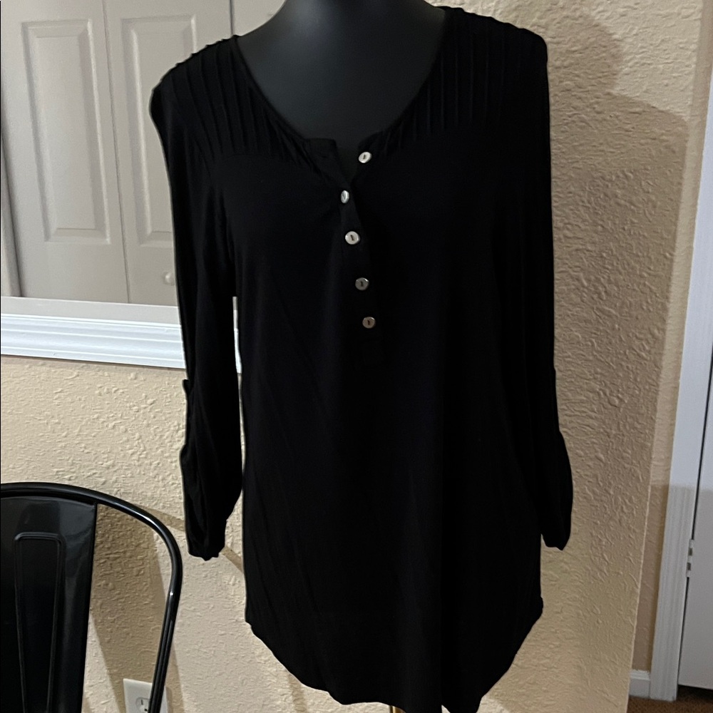 Cable & Gauge Black Button-Down Women's Shirt
